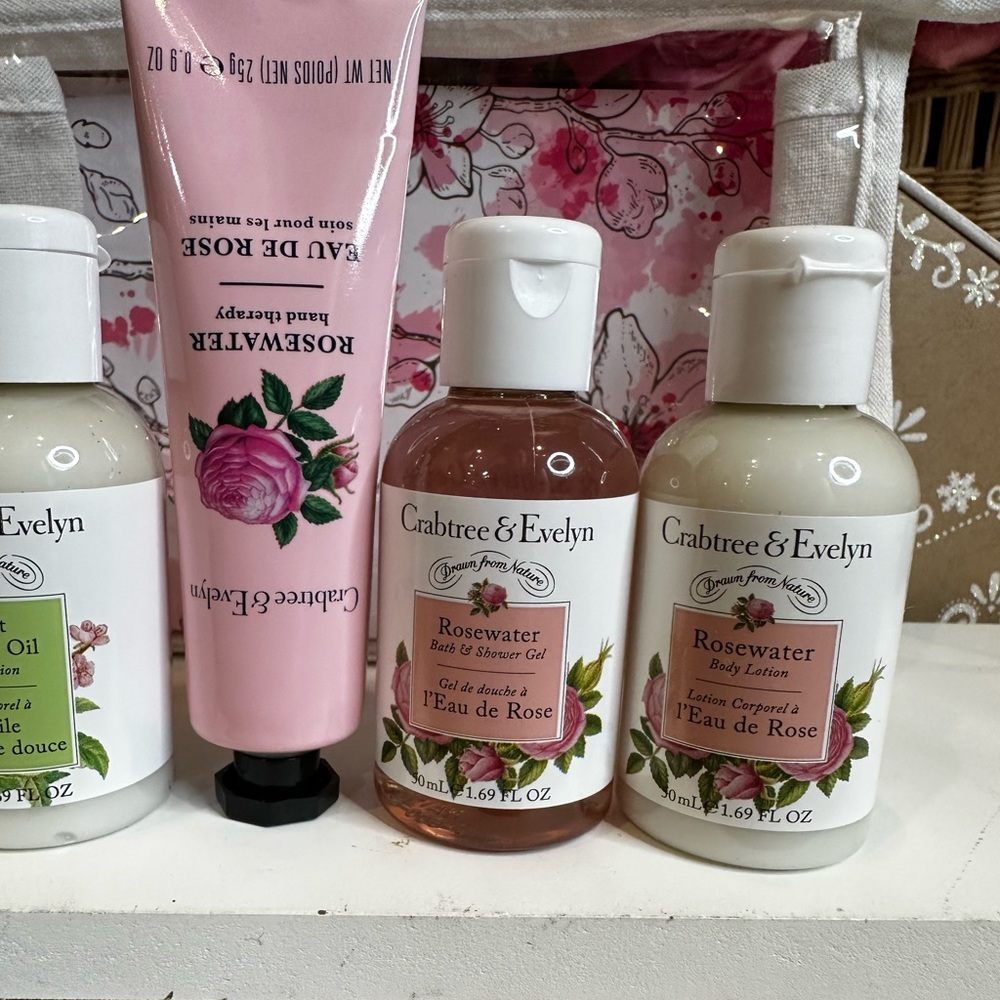 Crabtree Evelyn ROSE WATER SWEET ALMOND OIL lotion shower gel moisturizer gift - Picture 3 of 9